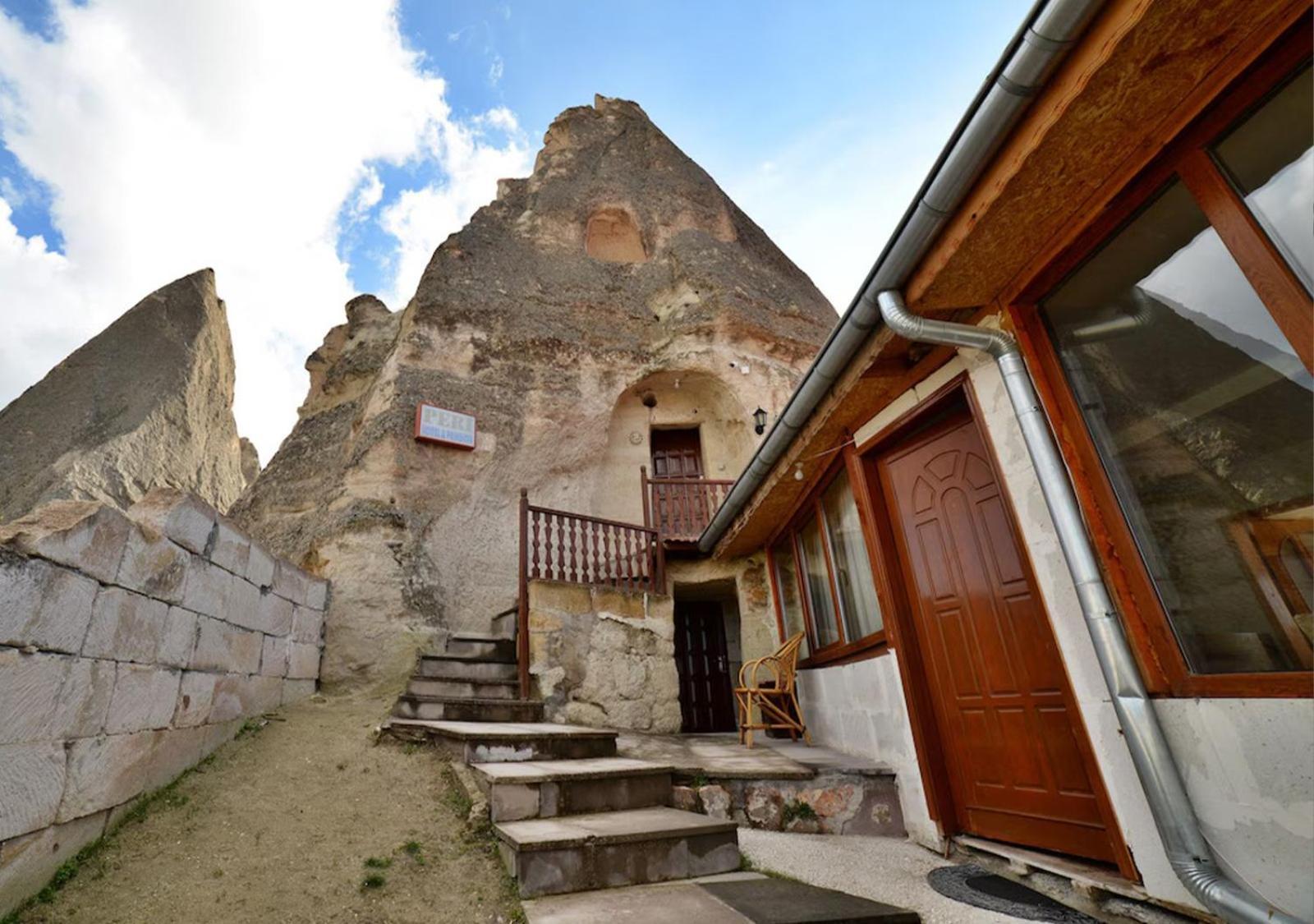 Hotel Peri Cave